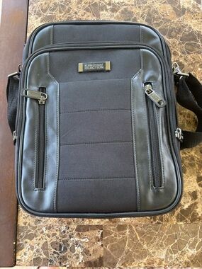 Kenneth Cole Black Compact Crossbody Messenger Bag